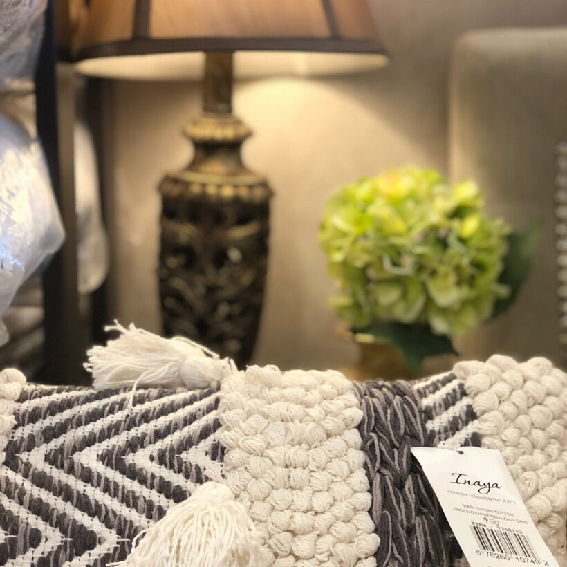 美杜莎家居展厅 — 台灯与家居饰品